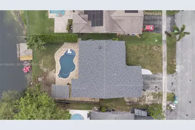 2426 NW 108th Ter, Sunrise, FL 33322 - Photo 31