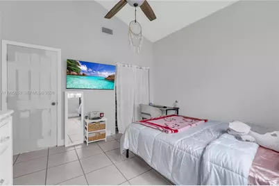 2426 NW 108th Ter, Sunrise, FL 33322 - Photo 21