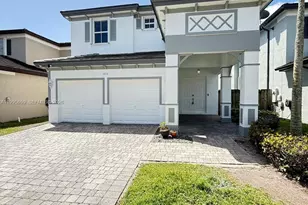 3616 NE 3rd Ct, Homestead, FL 33033 - Photo 1