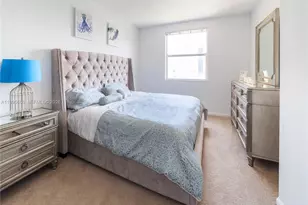 17100 N Bay Rd, Sunny Isles Beach, FL 33160 - Photo 7