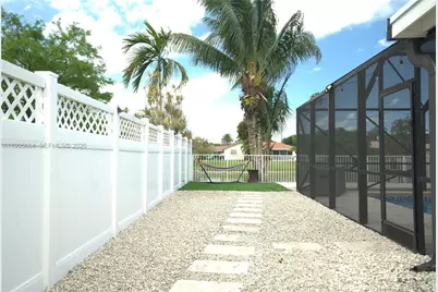 8253 NW 2nd Ct, Coral Springs, FL 33071 - Photo 19