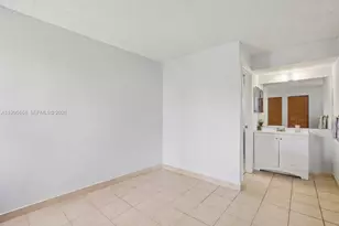 9930 Twin Lakes Dr, Coral Springs, FL 33071 - Photo 11
