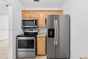 6447 SW 10th St, West Miami, FL 33144 - Photo 15