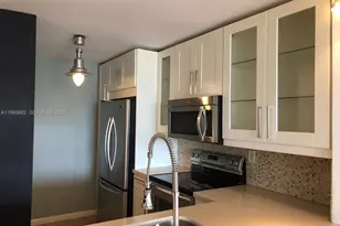 1401 Bay Rd, Miami Beach, FL 33139 - Photo 5