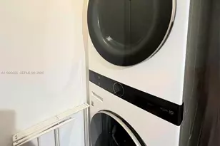 244 Biscayne Blvd, Miami, FL 33132 - Photo 9