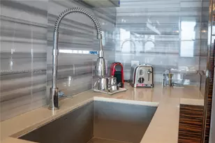 1100 Biscayne Blvd, Miami, FL 33132 - Photo 21