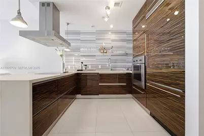 1100 Biscayne Blvd #2902, Miami, FL 33132 - Photo 5