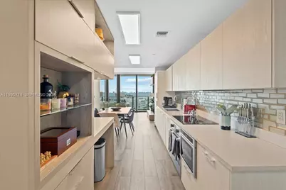 501 NE 31st St #1201, Miami, FL 33137 - Photo 3
