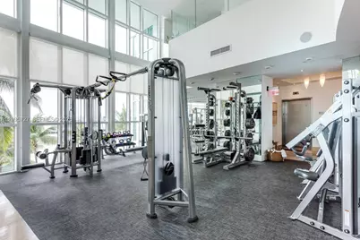 1000 S Pointe Dr #906, Miami Beach, FL 33139 - Photo 33