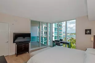 1000 S Pointe Dr, Miami Beach, FL 33139 - Photo 17
