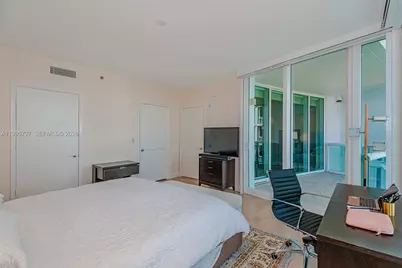 1000 S Pointe Dr #906, Miami Beach, FL 33139 - Photo 19