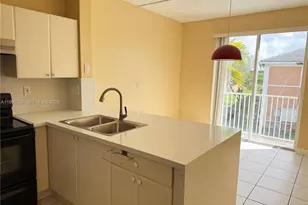 7080 NW 177th St, Hialeah, FL 33015 - Photo 3