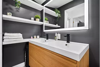 763 S Rainbow Dr, Hollywood, FL 33021 - Photo 27