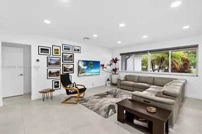 763 S Rainbow Dr, Hollywood, FL 33021 - Photo 7