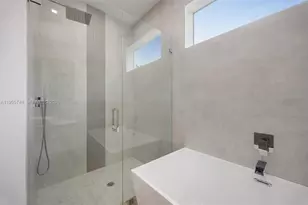 3162 Plaza St, Coconut Grove, FL 33133 - Photo 13