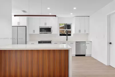 2704 Cleveland St, Hollywood, FL 33020 - Photo 9