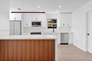 2704 Cleveland St, Hollywood, FL 33020 - Photo 9