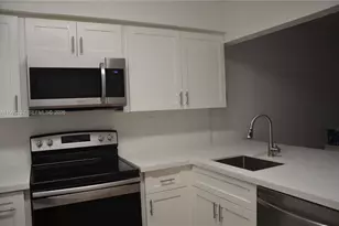 15431 SW 81st Cir Ln, Miami, FL 33193 - Photo 5