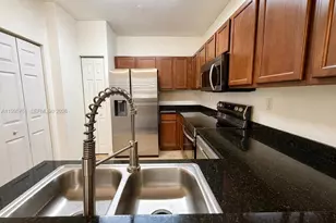 10870 NW 88th Terrace, Doral, FL 33178 - Photo 9