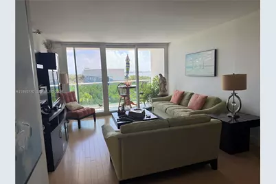 100 Bayview Dr #725, Sunny Isles Beach, FL 33160 - Photo 23