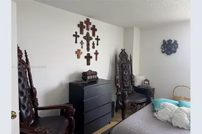 100 Bayview Dr #725, Sunny Isles Beach, FL 33160 - Photo 23