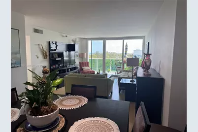 100 Bayview Dr #725, Sunny Isles Beach, FL 33160 - Photo 27