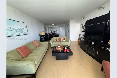 100 Bayview Dr #725, Sunny Isles Beach, FL 33160 - Photo 19