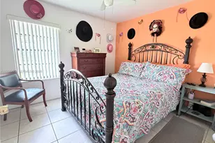 954 NW 14th St, Florida City, FL 33034 - Photo 7