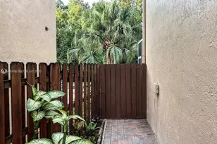 3657 Asperwood Cir, Coconut Creek, FL 33073 - Photo 5