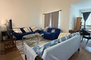 221 W Park Dr, Miami, FL 33172 - Photo 3