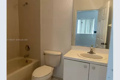 8835 S Isles Cir, Tamarac, FL 33321 - Photo 15