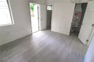 270 NW 35th St, Miami, FL 33127 - Photo 7