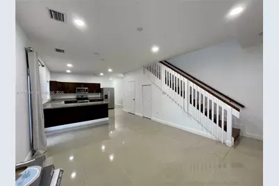 1531 NW 55th Ter #1533, Miami, FL 33142 - Photo 3