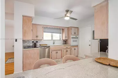 10081 W Bay Harbor Dr #4, Bay Harbor Islands, FL 33154 - Photo 15