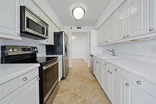 3640 Yacht Club Dr, Aventura, FL 33180 - Photo 11