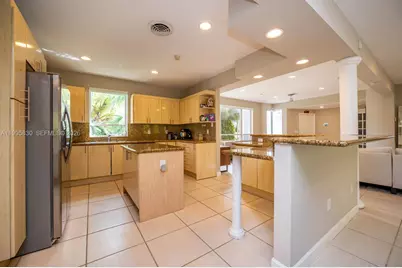 [Address not provided], Bay Harbor Islands, FL 33154 - Photo 15