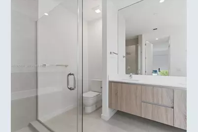 529 SW 11th St #PH303, Miami, FL 33129 - Photo 19