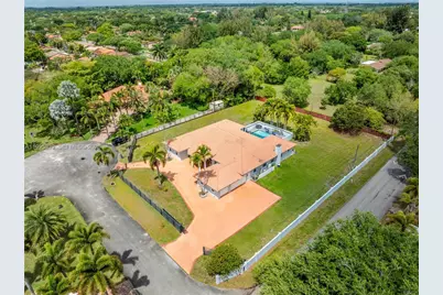 5303 SW 111th Ter, Davie, FL 33328 - Photo 47