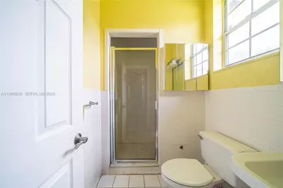 5303 SW 111th Ter, Davie, FL 33328 - Photo 23