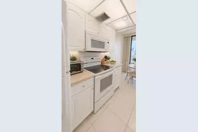 290 174th St #2211, Sunny Isles Beach, FL 33160 - Photo 9