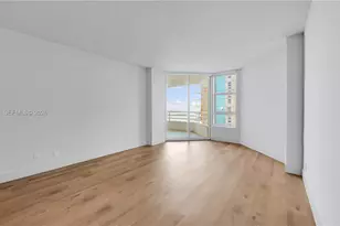 555 NE 34th St, Miami, FL 33137 - Photo 13