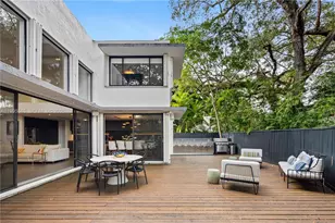 4002 Kumquat Ave, Miami, FL 33133 - Photo 17