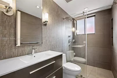 4002 Kumquat Ave, Miami, FL 33133 - Photo 13