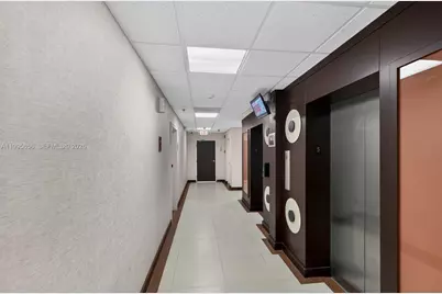 12550 Biscayne Blvd #500, North Miami, FL 33181 - Photo 11