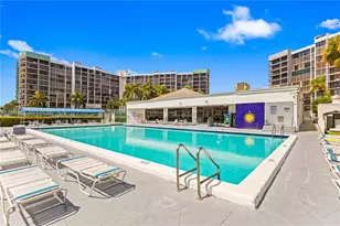 600 Parkview Dr, Hallandale Beach, FL 33009 - Photo 31