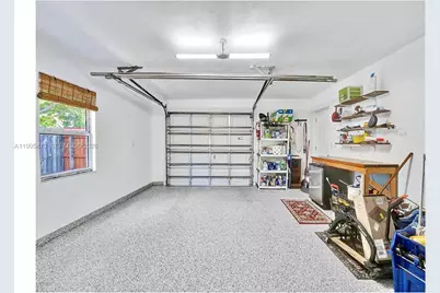 381 NE 42nd St, Oakland Park, FL 33334 - Photo 25