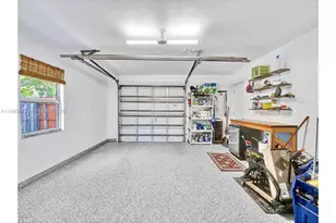 381 NE 42nd St, Oakland Park, FL 33334 - Photo 25