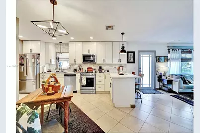 381 NE 42nd St, Oakland Park, FL 33334 - Photo 11