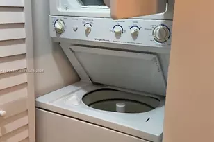 1750 N Bayshore Dr, Miami, FL 33132 - Photo 7