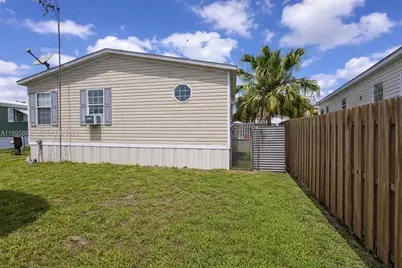 11846 Watergate Cir, Boca Raton, FL 33428 - Photo 5